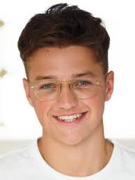 Male Commercial Artists