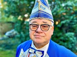 Auszeichnung im Karneval: Charly im erlauchten Kreis der Jecken in Könnern