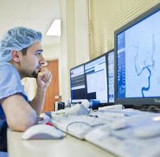 Aneurysma Im Gehirn Wann Eine Operation Notig Wird Welt