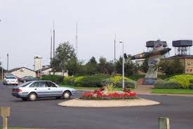 Raf Lakenheath The Air Force Base I Taught 5th Grade On This Roundabout Took You To The School Road The White Car Is Coming From Lakenheath Places England