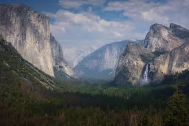 Übernachten im yosemite np und den direkt angrenzenden lodges ist teuer und sehr schnell ausgebucht. Guide To Yosemite National Park Best Things To Do Map