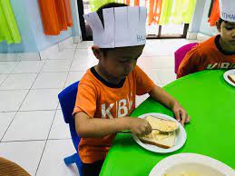 Ciri ini membantu mereka 7. Ketrampilan Diri Membuat Sandwich Kebersihan Diri Sebelum Membuat Sandwich Interaksi Sosial Bersama Rakan Rakan Meningkatkan Perkembangan Motor Halus Dan Kasar Kanak Kanak Melatih Diri Untuk Mendengar Arahan Sabar Dan Belajar Buat Sandwich