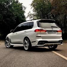 The bmw x7 m50i is equipped with staggering horsepower, exceptional dynamics, and all the style you need to dominate driving. Bmw X5 X7 From Russian Tuner Paradig M