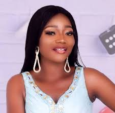 Mas kilalanin pa si Zia Grace at samahan siya sa paghahanda niya para  #SavingGrace the Philippine adaptation of NIPPON TV's