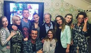 Родился в 1989 году, известность приобрел благодаря ролям в сериалах, среди которых. Rostislav Gulbis Biografiya Foto Lichnaya Zhizn Zhena Filmy Prichina Smerti Uznaj Vsyo
