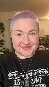 Sharing personal experiences with higher intelligence and sensitivity