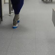 Legen sie ihren wunschboden zunächst einmal aus, ohne die schutzfolie zu entfernen. Lose Verlegbare Fliesen Objektbodenbelage Gerflor