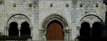 Ici, je vous propose de vous attardez sur sa cathédrale. Kathedrale Saint Caprais Agen 12 Jahrhundert 14 Jahrhundert Structurae