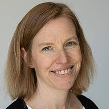 Amy Wagers's Instagram, Twitter & Facebook