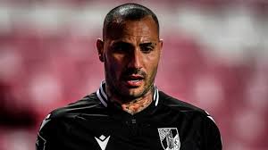 1 sezon daha oynamak istiyorum