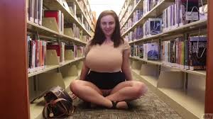 MillyM@rks - Huge Boobs in Public - Porn - EroMe