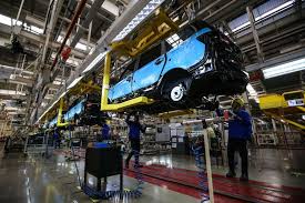 Siapa saja yang bekerja dipabrik ban. Seperti Inilah Proses Pembuatan Mobil Di Pabrik Wuling Halaman All Kompas Com