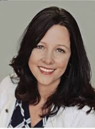 Caroline Land's Instagram, Twitter & Facebook