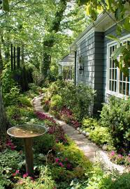 Love The Greenery Beautiful Gardens Traditional Landscape Cottage Garden