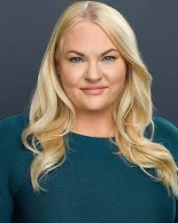 Lori Stanfield's Instagram, Twitter & Facebook