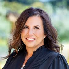 Patti Smith, Real Estate Agent