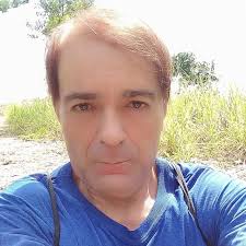 Hola preciosa linda mujer pues claro que sí pásamelo tu número no hay  problema de eso cariño