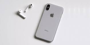 Vendor smartphone ini terkenal dengan produk premiumnya yang menyasar konsumen kelas. Harga Iphone Di 2019 Dari Semua Seri Online Dan Offline Pricebook