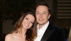 А на другой изображен сам маск в футболке «оккупируй марс». Elon Musk S Ex Wife Denies Being Hand Chosen By Ghislaine Maxwell To Be His Child Bride Brobible