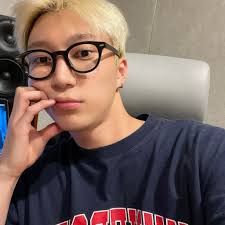 Taehyung was wearing his iconic hazel lenses 🫠 #taehyung #kimtaehyung  #btsv #BTS