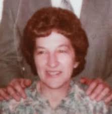 Violet May "Vie" (Barrett, Connolly) Lynds