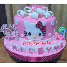 Banyak cerita dibalik kueh ini. Kue Ulang Tahun Hellokitty Fondant Shopee Indonesia
