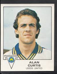 ALEX BRUCE LEEDS UNITED FC 2010-2012 EIRE & N IRELAND INT ORIG AUTOGRAPHED  CARD