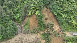 Mayors seek urgent meeting with NZTA over ongoing Awakino Gorge closure