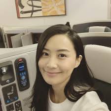 Fala Chen 陳法拉- 🛸cabin life ✈️ @cathaypacific #next stop #travelwithfala  #飛人生活#selfie