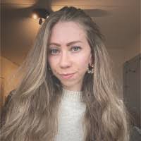 Clara Goode's Instagram, Twitter & Facebook