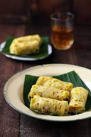 Roti Jala Berinti Kentang Dan Telur Dari Dapur Ct Penyajian Makanan Rotis Makanan Dan Minuman