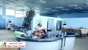 There is a banquet hall for festive events and a conference hall for business meetings. Hotel Muncel Baile Felix Pret De La 918 Lei Persoana