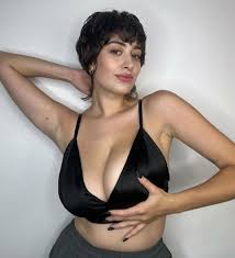 Tsvetana Na - Free pics, galleries & more at Babepedia