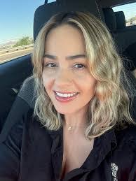 Camie Nelson's Instagram, Twitter & Facebook