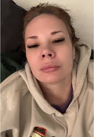 Day 3 of rotting in bed with sickness. So over winter and sick season 🤧🤒😷