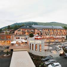 Wellnesshotels Zum Wohlfuhlen In Ganz Osterreich 1000things At Spa Hotel Osterreich Hotel Osterreich Urlaub