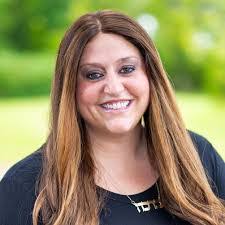 Esther Moser's Instagram, Twitter & Facebook