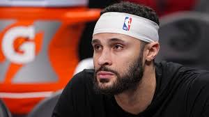 Larry Nance Jr. signs with Cavs with goal of making a playoff run