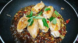 Tunggu ayam sampai hampir matang, masukkan tomat dan kemangi. Resipi Ayam Masak Serai Yang Ringkas Tapi Sedap Tak Terkata