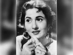 Dilip kumar and madhubala's courtship days are known by all. Raj Babbar Remembers Legendary Actor Madhubala On Her Death Anniversary