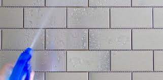 Bu yöntemlerden bir tanesi tuzlu su yöntemidir. Banyodaki Kirec Lekeleri Nasil Cikar Farkli Uygulamari Ve Puf Noktalari