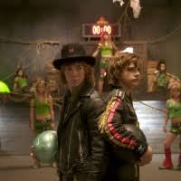 Yeliz geht es soweit so gut, nur die übelkeit macht ihr sehr zu schaffen. Die Wilden Kerle 3 2006 Starring Jimi Blue Ochsenknecht Leon Wessel Masannek Nick Romeo Reimann Constantin Gastmann Kevin Iannotta Marlon Wessel Raban Bieling Sarah Kim Gries Wilson Gonzalez Ochsenknecht Zoe Mannhardt Konrad