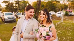 + add or change photo on imdbpro ». Para Nao Adiar Casamento Brasileiros Realizam Evento Drive In E Emocionam Convidados