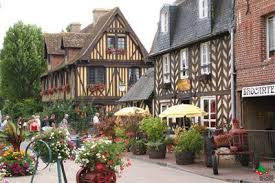 Beuvron En Auge Les Plus Beaux Villages De France Site Officiel Beaux Villages Village Francais Basse Normandie