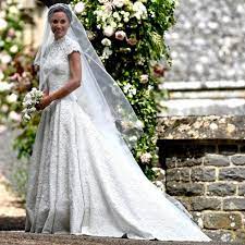 Pippa Middleton Wore A Bespoke Giles Deacon Dress Which Was Crafted To Create Pippa Middleton Wedding Dress Celebrity Wedding Dresses Pippa Middleton Wedding