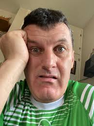 Damian Edgeworth (@edgeworth_d)