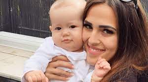 Ich würde alles genauso wieder machen. Kurz Vor Sommerhaus Elena Miras Hat Baby Aylen Abgestillt Promiflash De