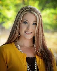 Missy Moss's Instagram, Twitter & Facebook