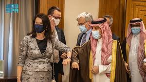 وفّر بذكاء مع أفضل العروض والتخفيضات على كل منتجات نون المميز. Tlyin Ssvkinsm