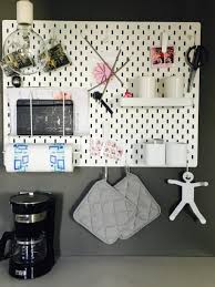 Ikea Wandregal Attraktive Und Praktische Modelle Fur Ihr Zuhause Schrank Aufhangen Expe Kitchen Room Design Kitchen Backsplash Designs Kitchen Organization
